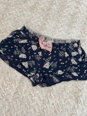 Vintage 2000s Hollister Co. pajama shorts with polar bears